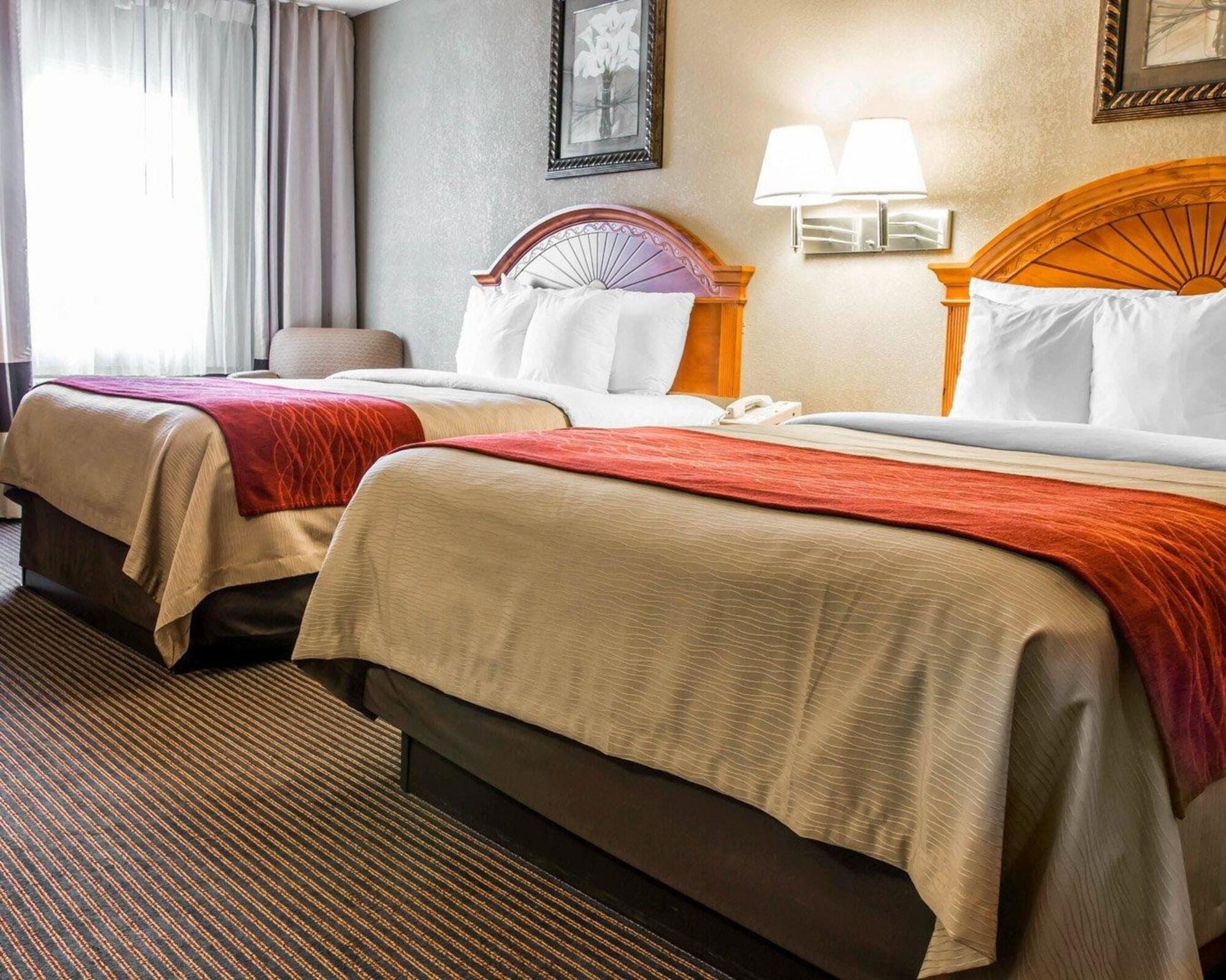 Baymont By Wyndham Flint Airport North Hotel Eksteriør billede
