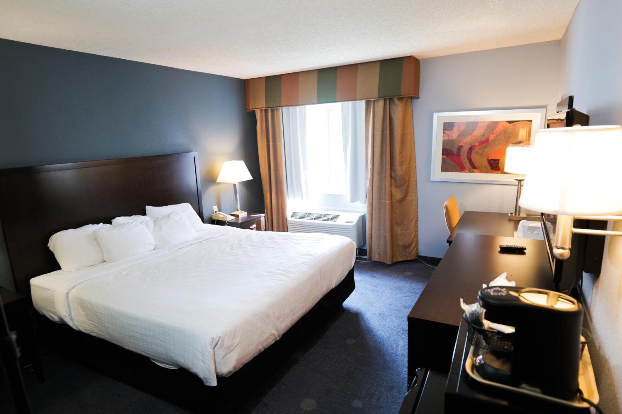 Baymont By Wyndham Flint Airport North Hotel Eksteriør billede